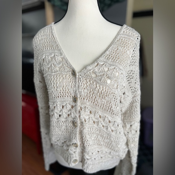 Jessie Crochet Cardigan - Picture 3 of 11